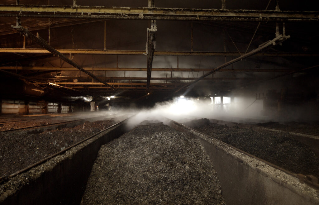 Behandling og kompostering av bioavfall på Støleheia avfallsanlegg.